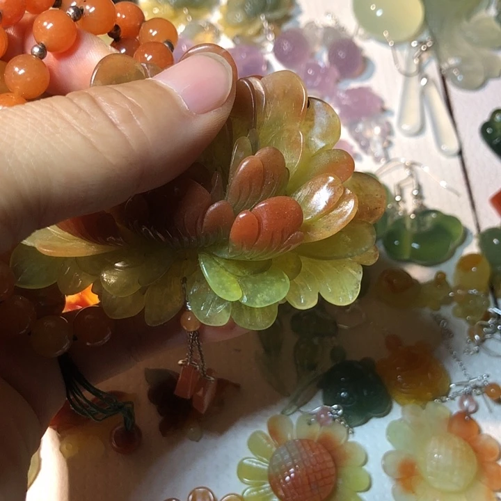 无***量蛇纹石玉未镶嵌颈饰