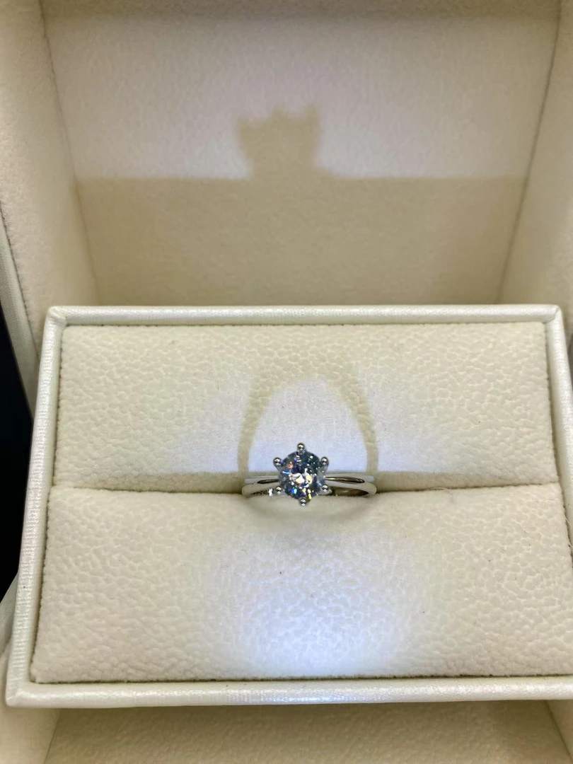 戒指 【星辉绚灿  闪耀之星】B387