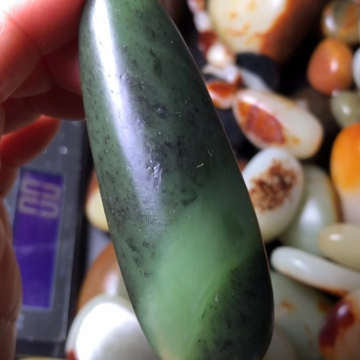 和田玉未镶嵌珠宝奇石