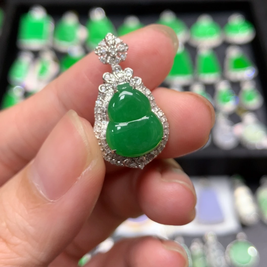 翡翠18K金镶嵌吊坠(不含链)