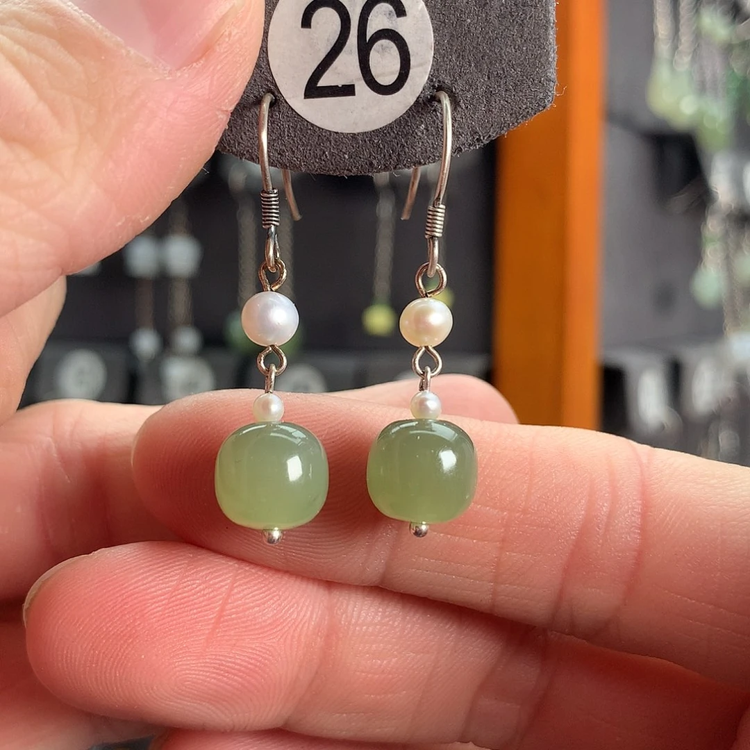 银S925镶嵌和田玉耳饰幽**蝶26