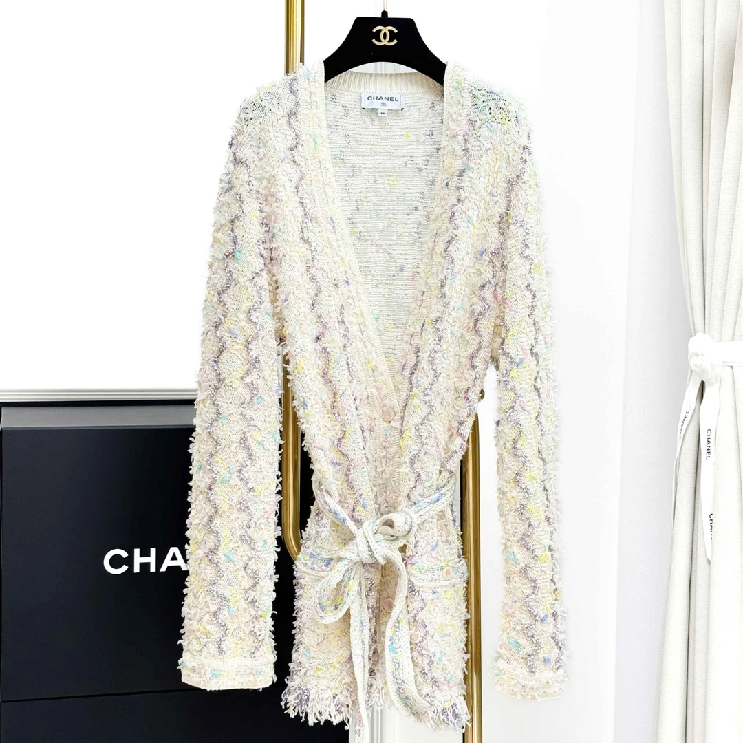 99新 Chanel/香奈儿 34码22P乳白色亮片幻彩长袖开衫