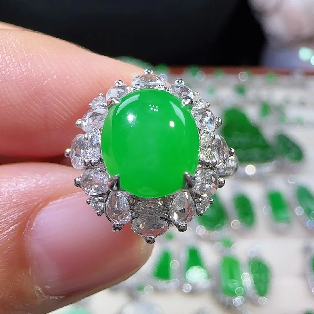 翡翠吊坠(不含链)18K金镶嵌