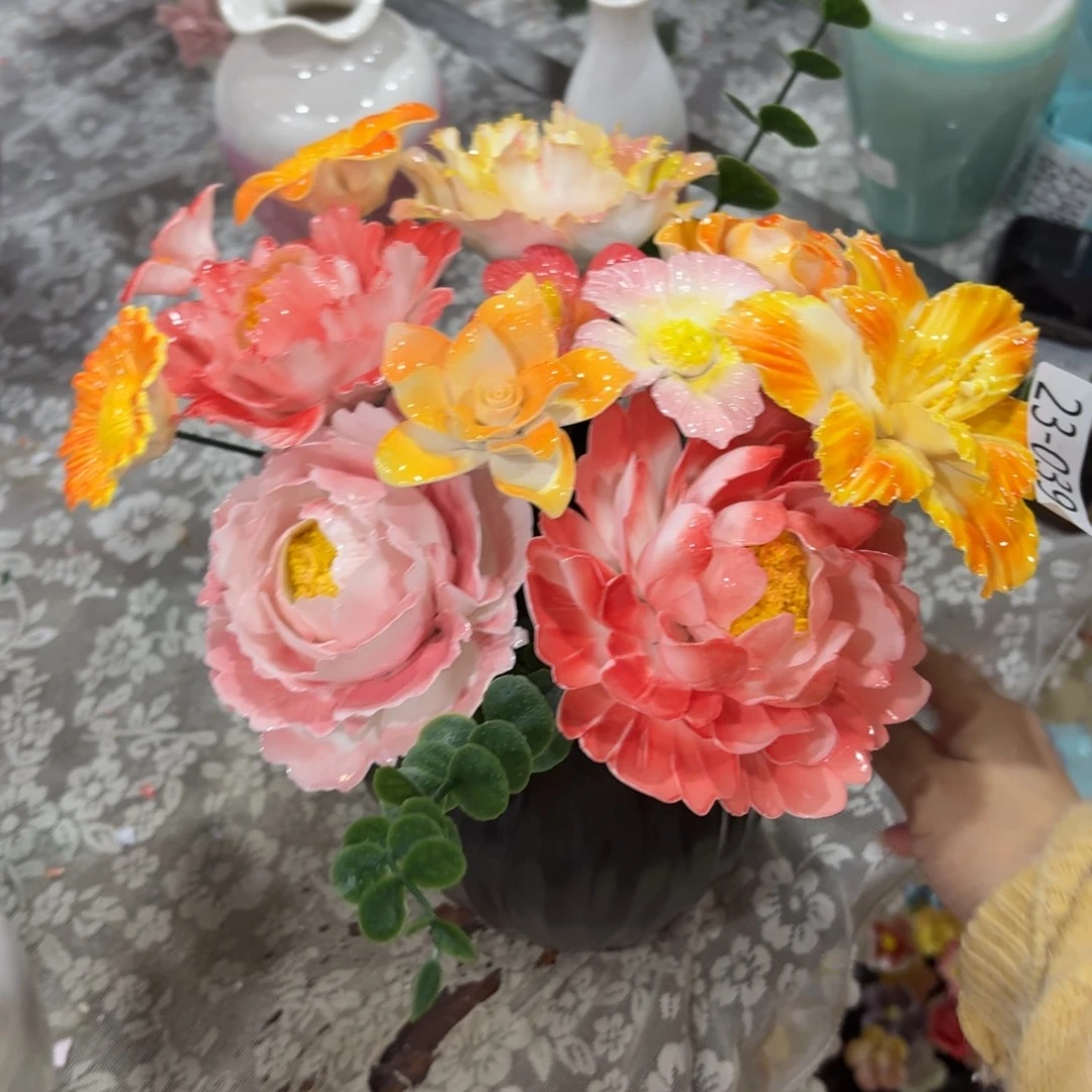 2339 陶瓷花拍满20元发货，退款拉黑