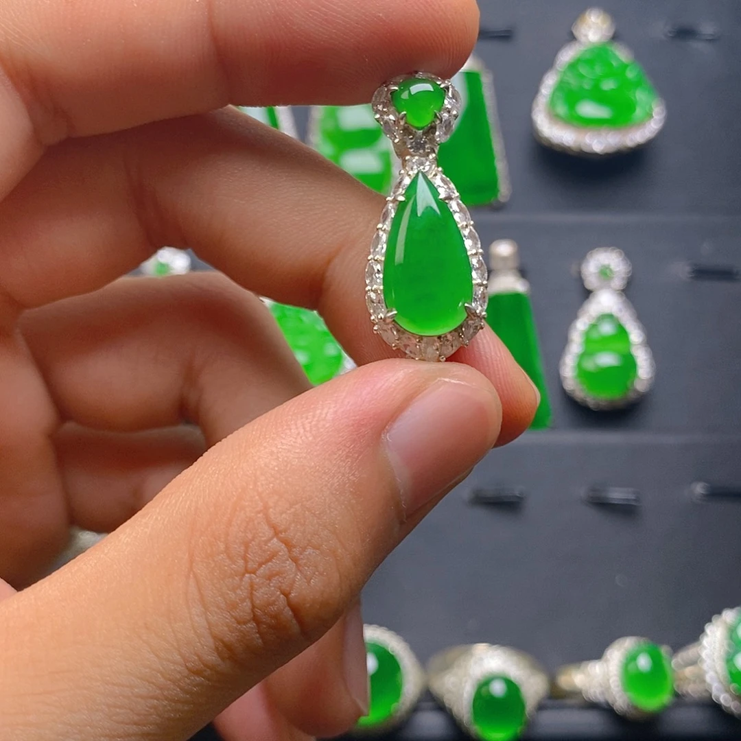 翡翠银S925镶嵌吊坠(赠链)吊坠