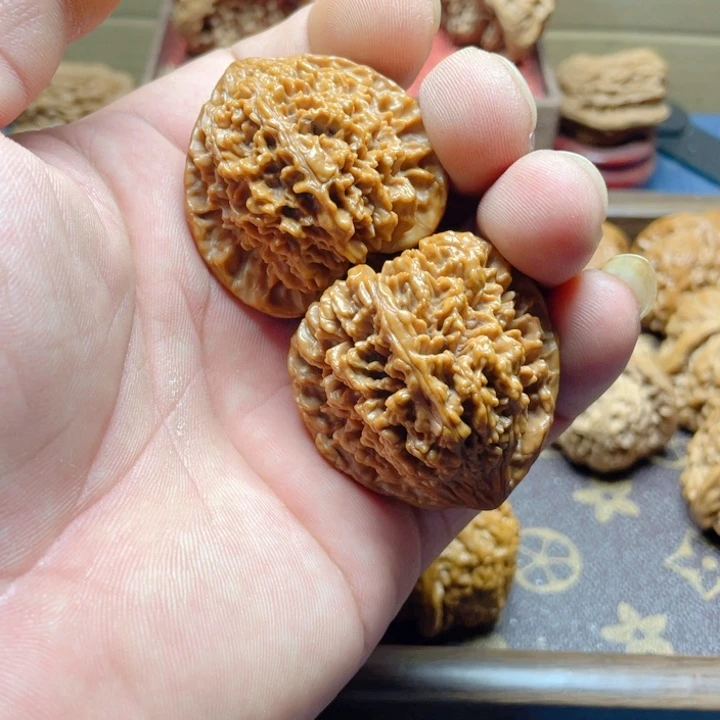 把件文玩核桃满天星