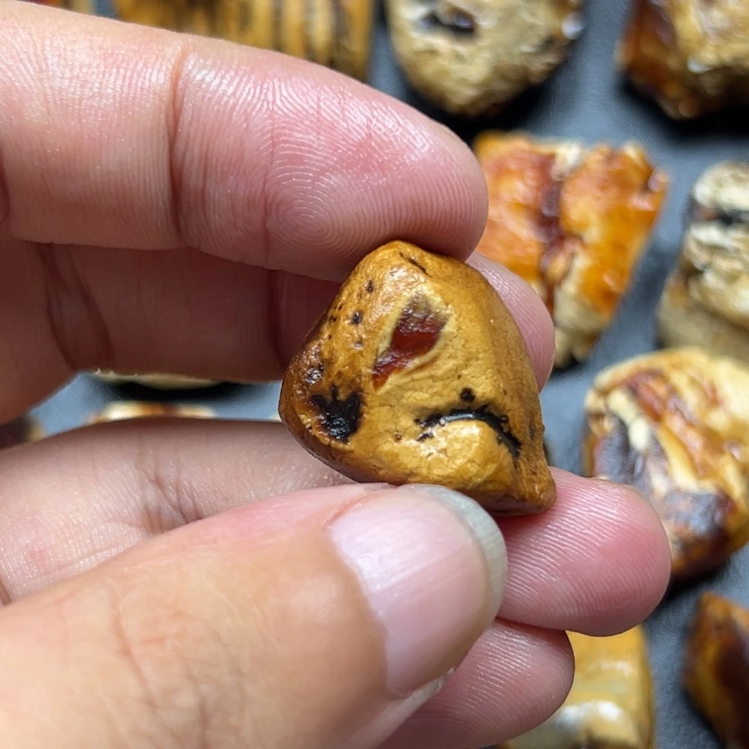 未镶嵌定制琥珀琥珀蜜蜡原石定制