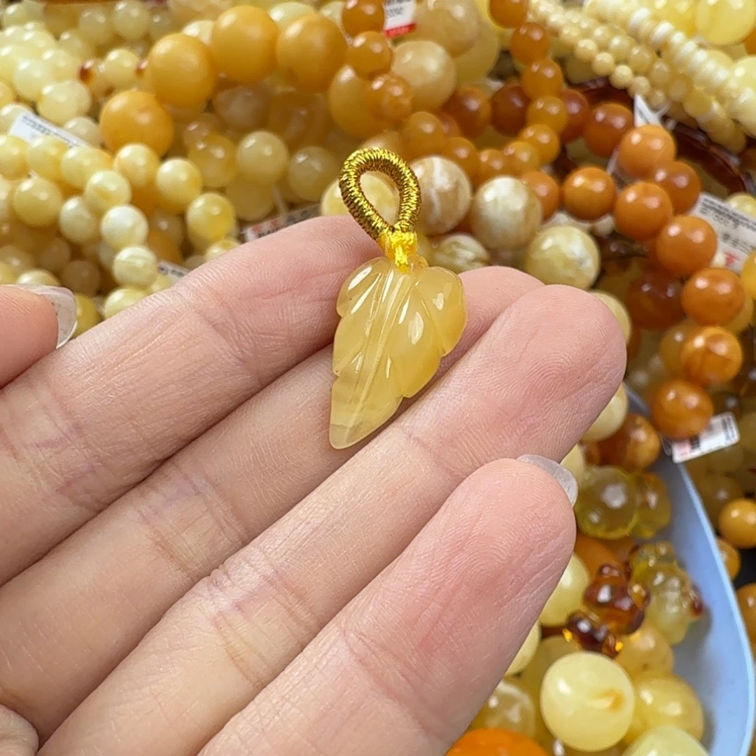 琥珀未镶嵌珠宝奇石