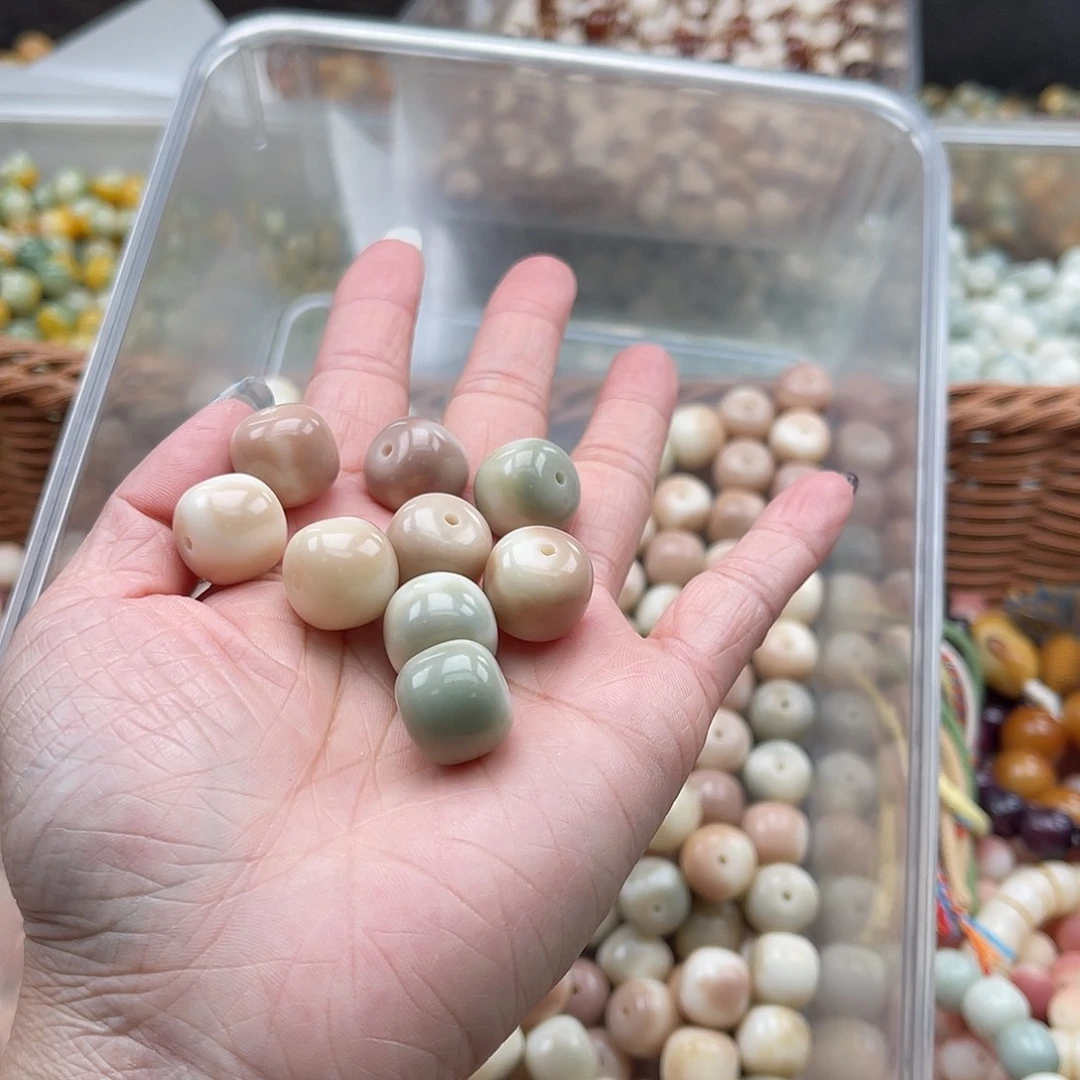 白玉菩提吊坠A/15mm/20颗