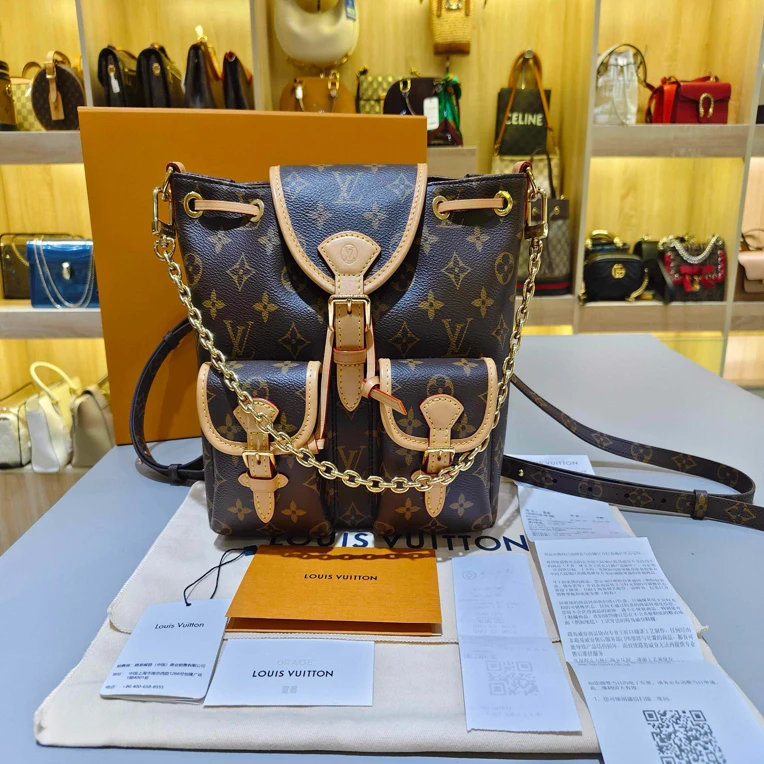 99新 LouisVuitton/路易威登 Excursion抽绳青蛙双肩包25cm芯片款