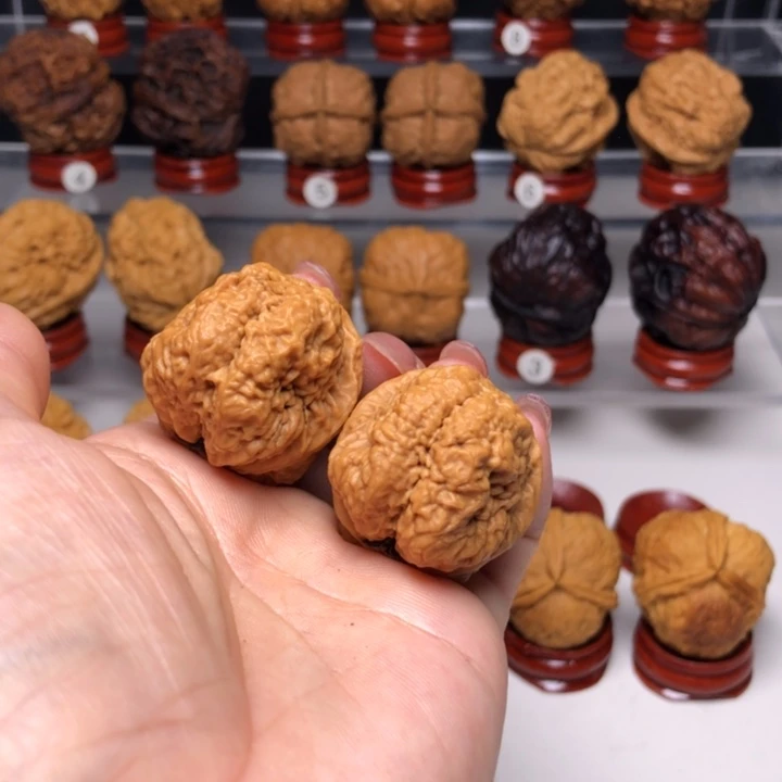 文玩核桃吊坠8小帝王蟾