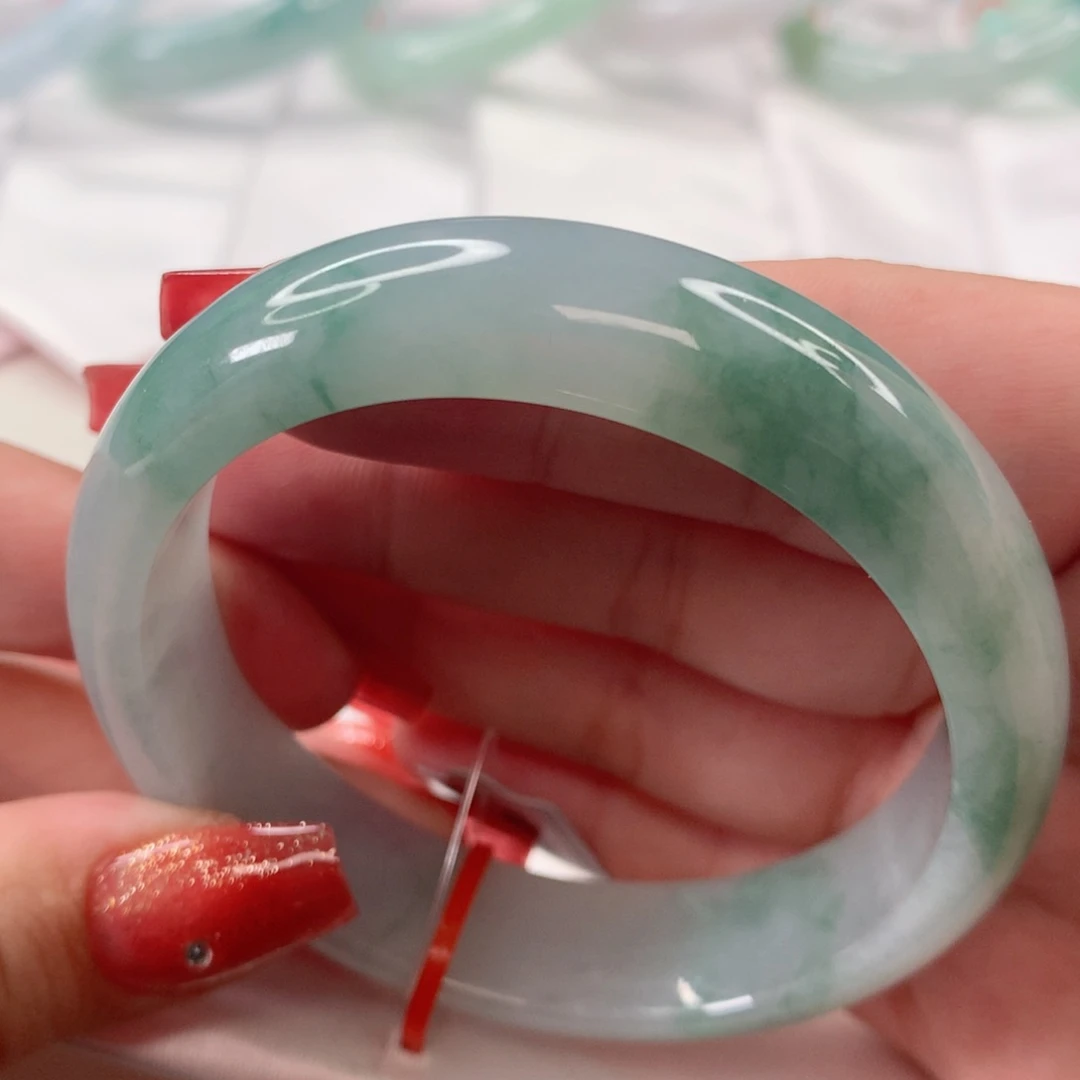 翡翠手镯未镶嵌55.4圈口