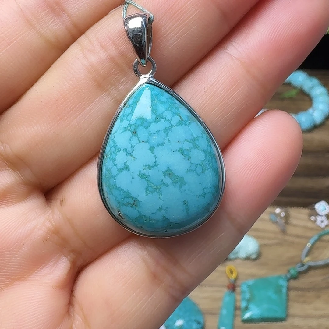 绿松石未镶嵌珠宝奇石