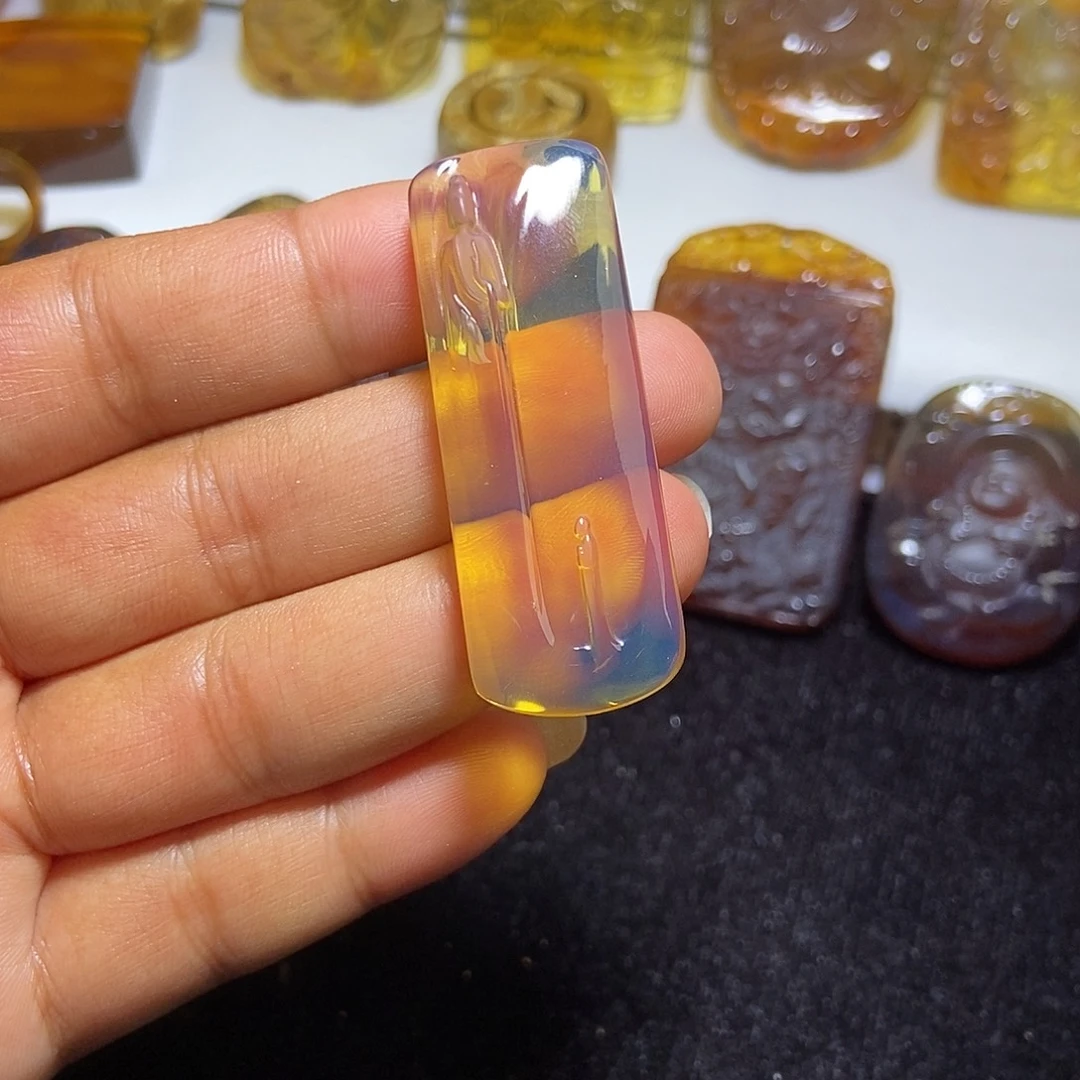 琥珀未镶嵌颈饰缅甸天然琥珀吊坠