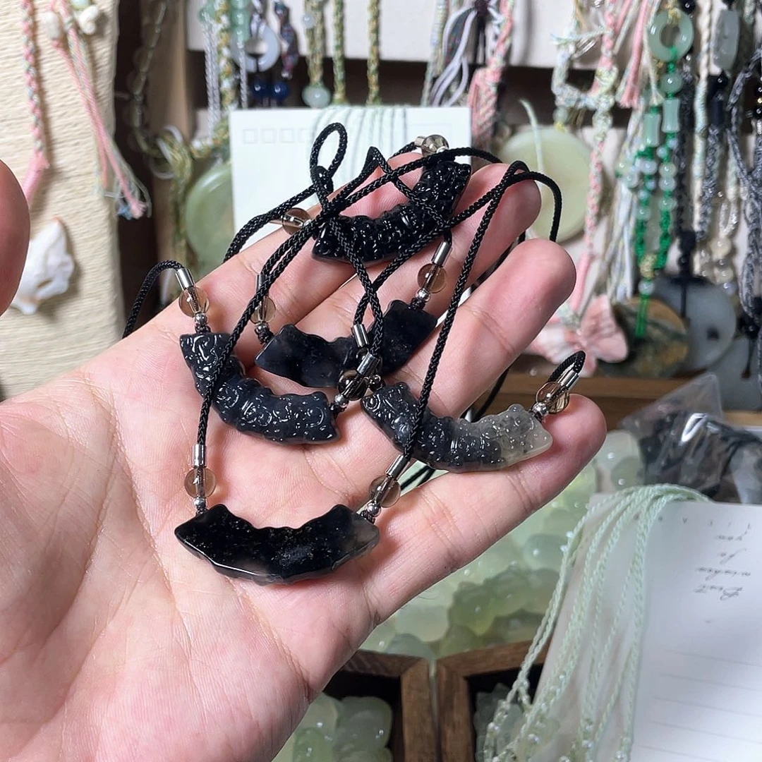 蛇纹石玉合金颈饰