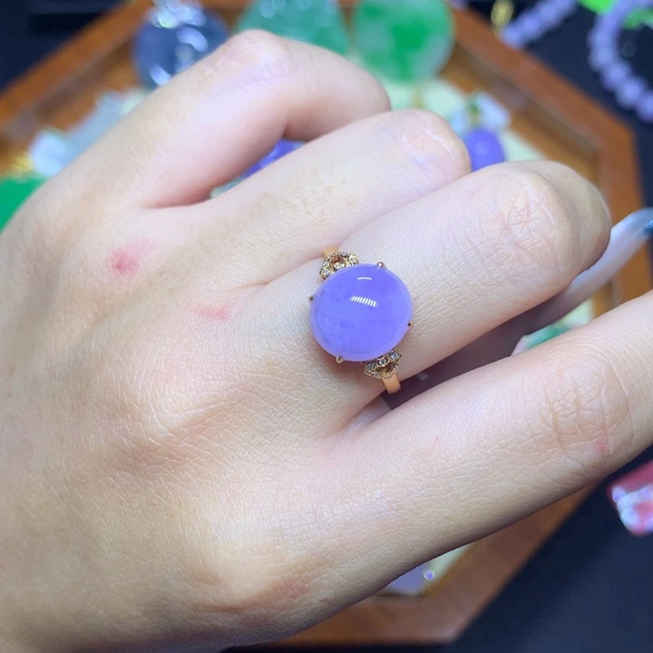 颈饰18K金镶嵌翡翠天然