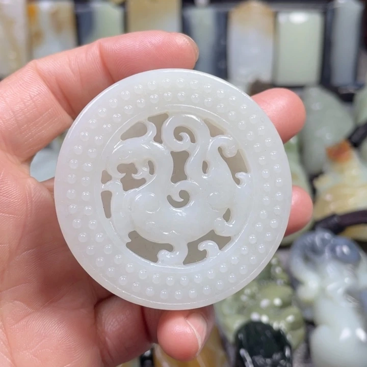 和田玉未镶嵌挂件