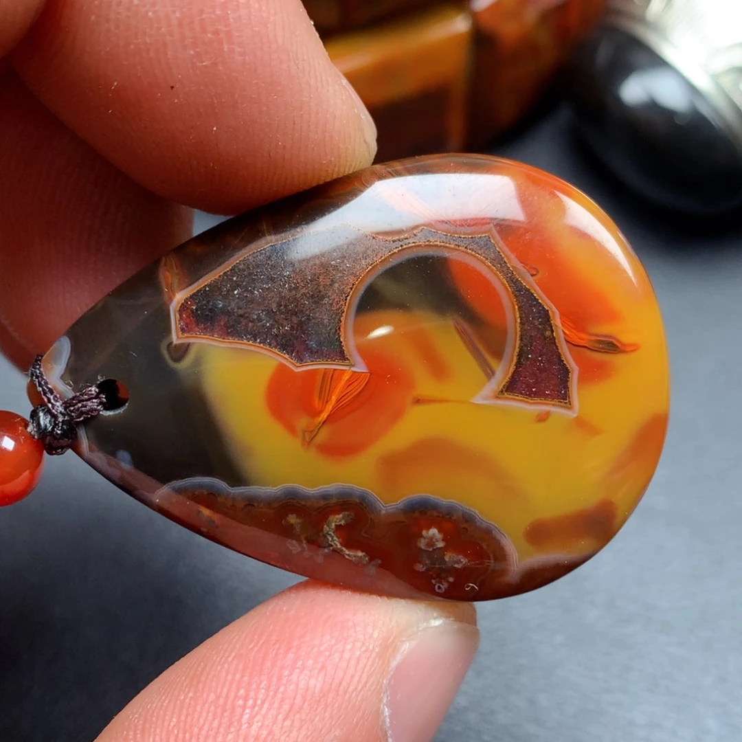 未镶嵌颈饰玛瑙/玉髓彬**礼