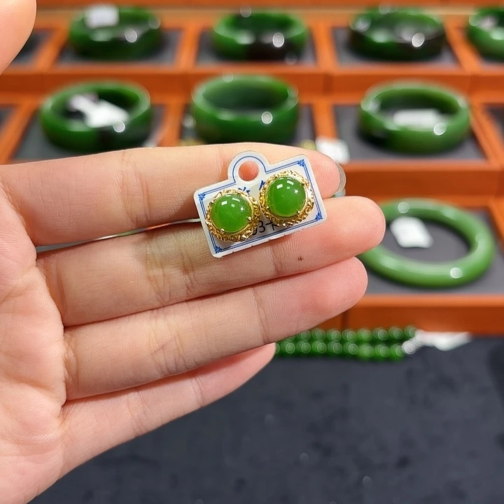 和田玉未镶嵌耳饰