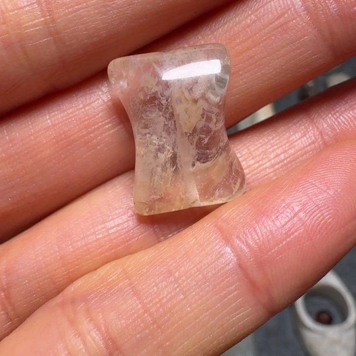 和田玉（糖玉）未镶嵌把件