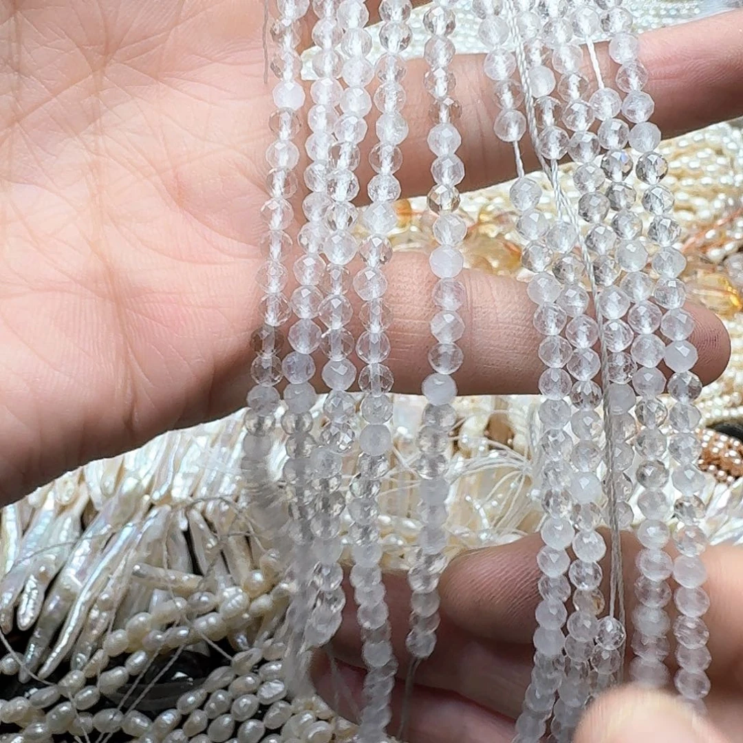 玛瑙/玉髓未镶嵌珠宝半成品一条4mm切面白水晶