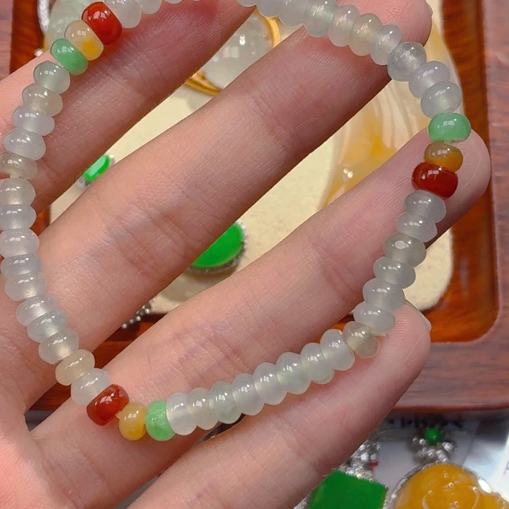 翡翠未镶嵌颈饰吊坠