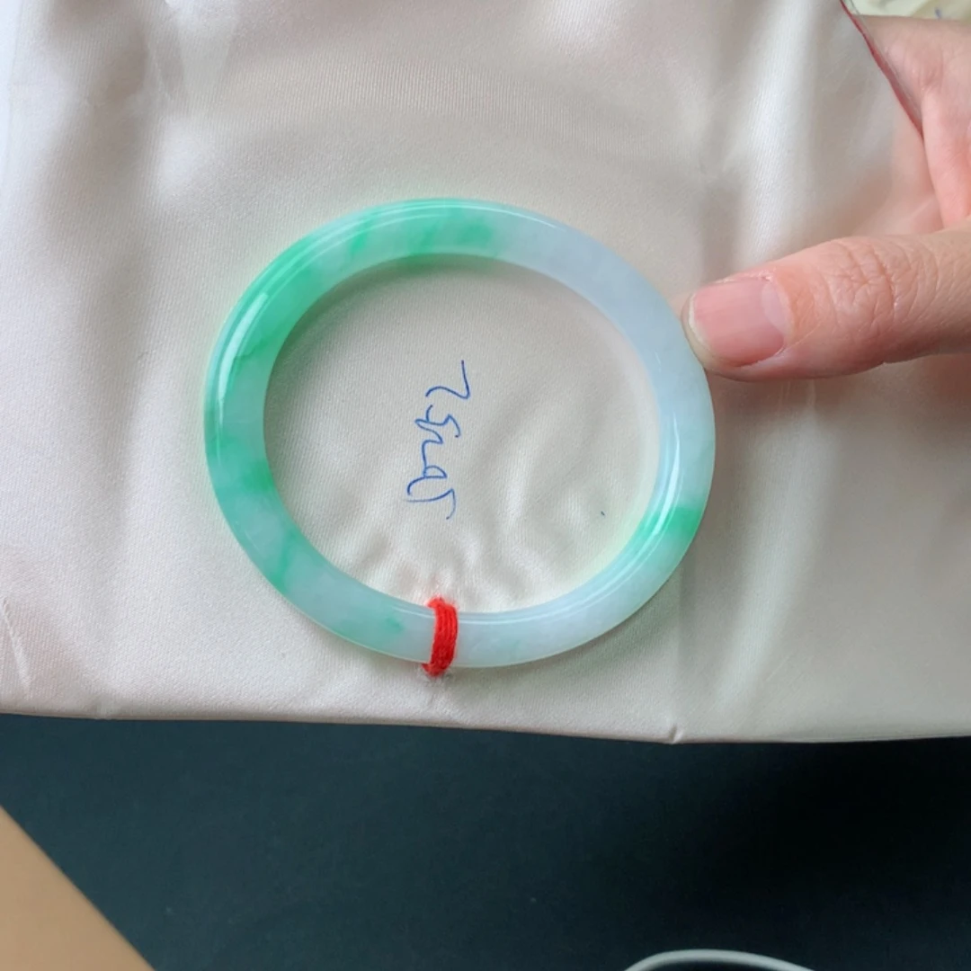 未镶嵌手镯翡翠翡翠