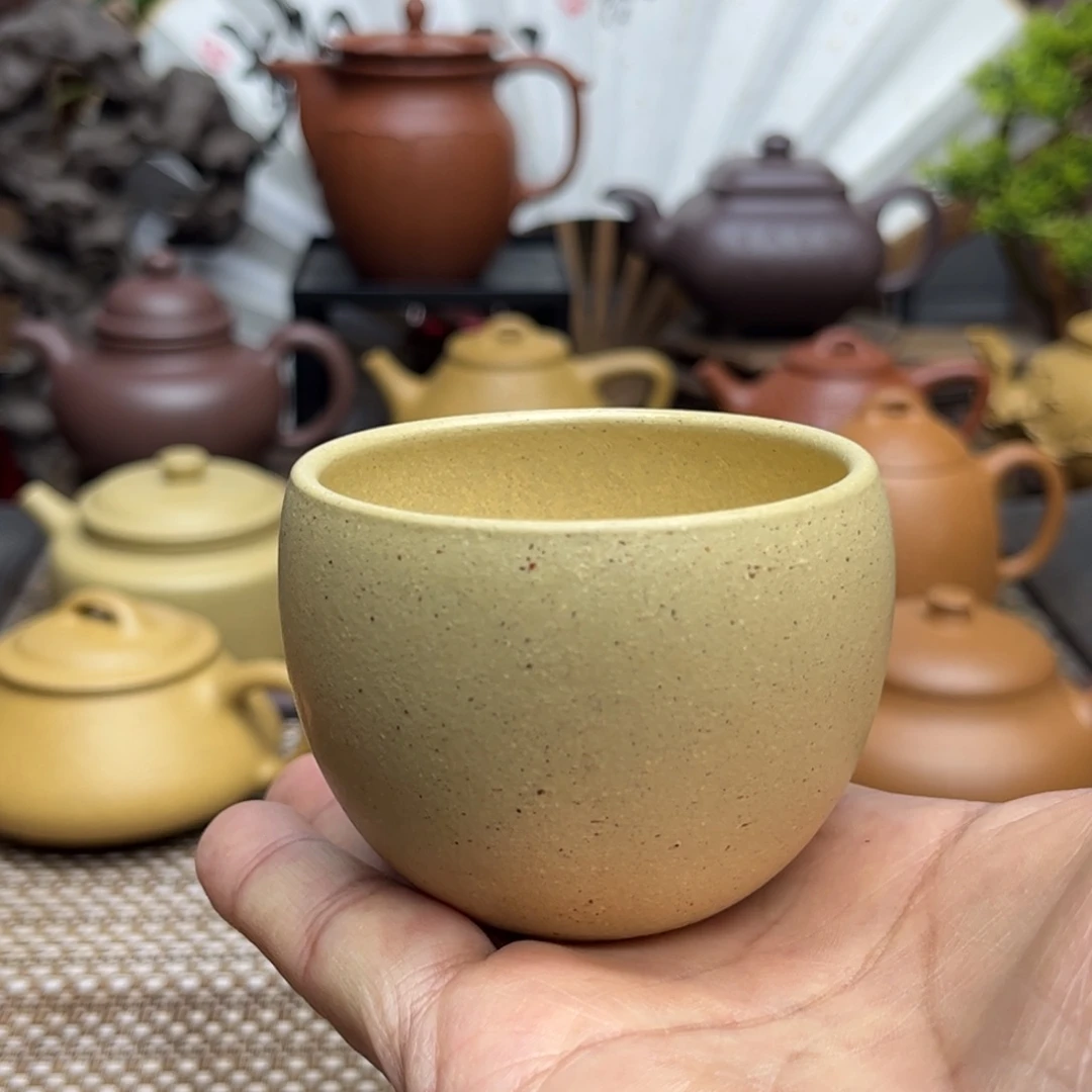 紫砂茶壶像****由黄龙山大水潭本山绿泥半手工制作