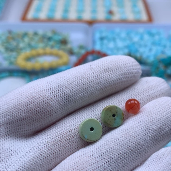 枫***乔南红玛瑙未镶嵌珠宝奇石