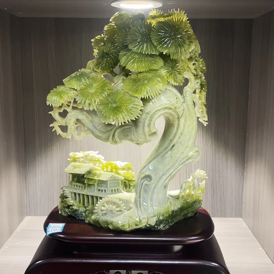 蛇纹石玉（覆膜）未镶嵌珠宝奇石