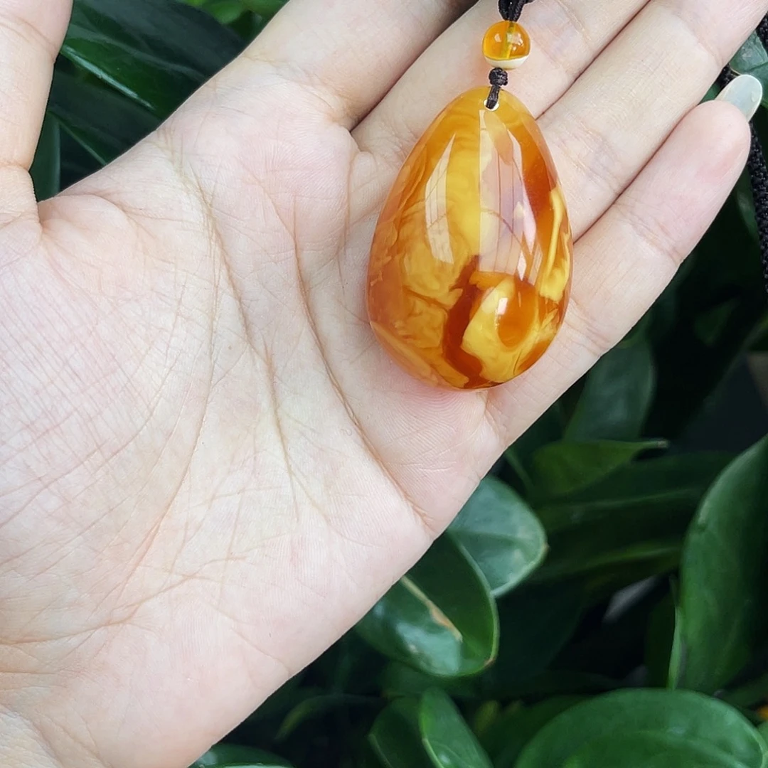 琥珀未镶嵌手链特级吊坠