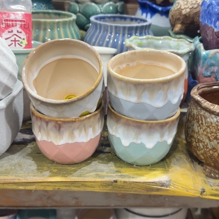 凑9块包邮，有孔，陶瓷花盆