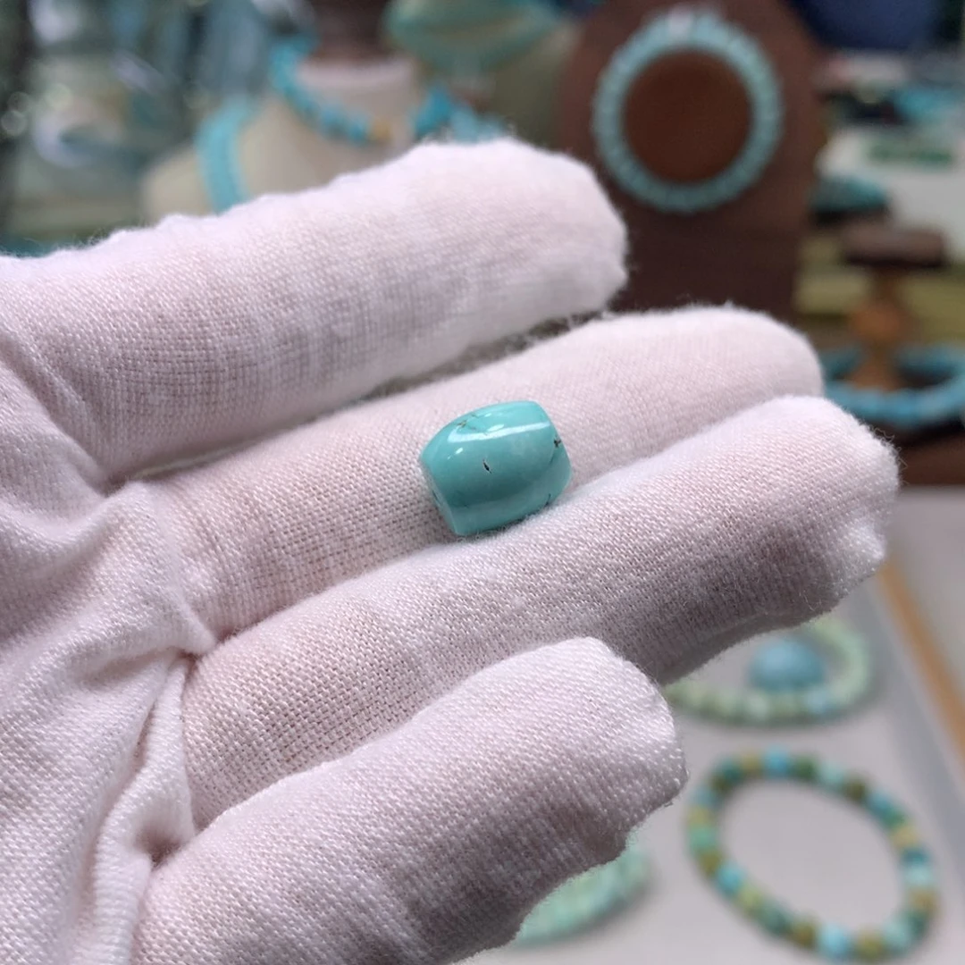 绿松石配饰未镶嵌