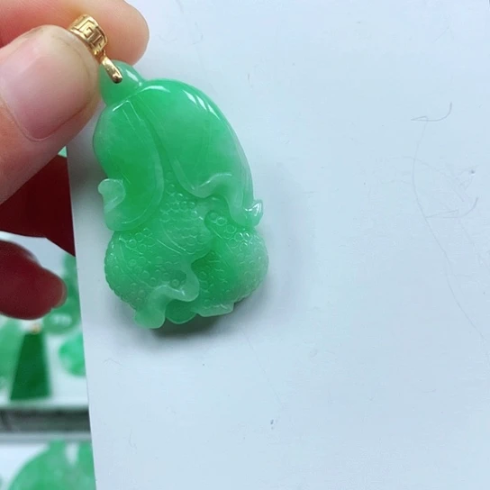 吊坠(不含链)18K金镶嵌翡翠