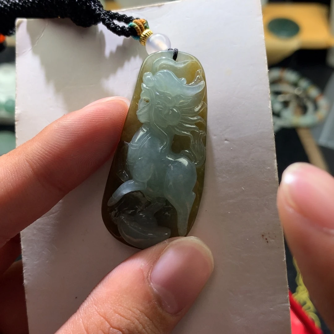 翡翠未镶嵌颈饰00000