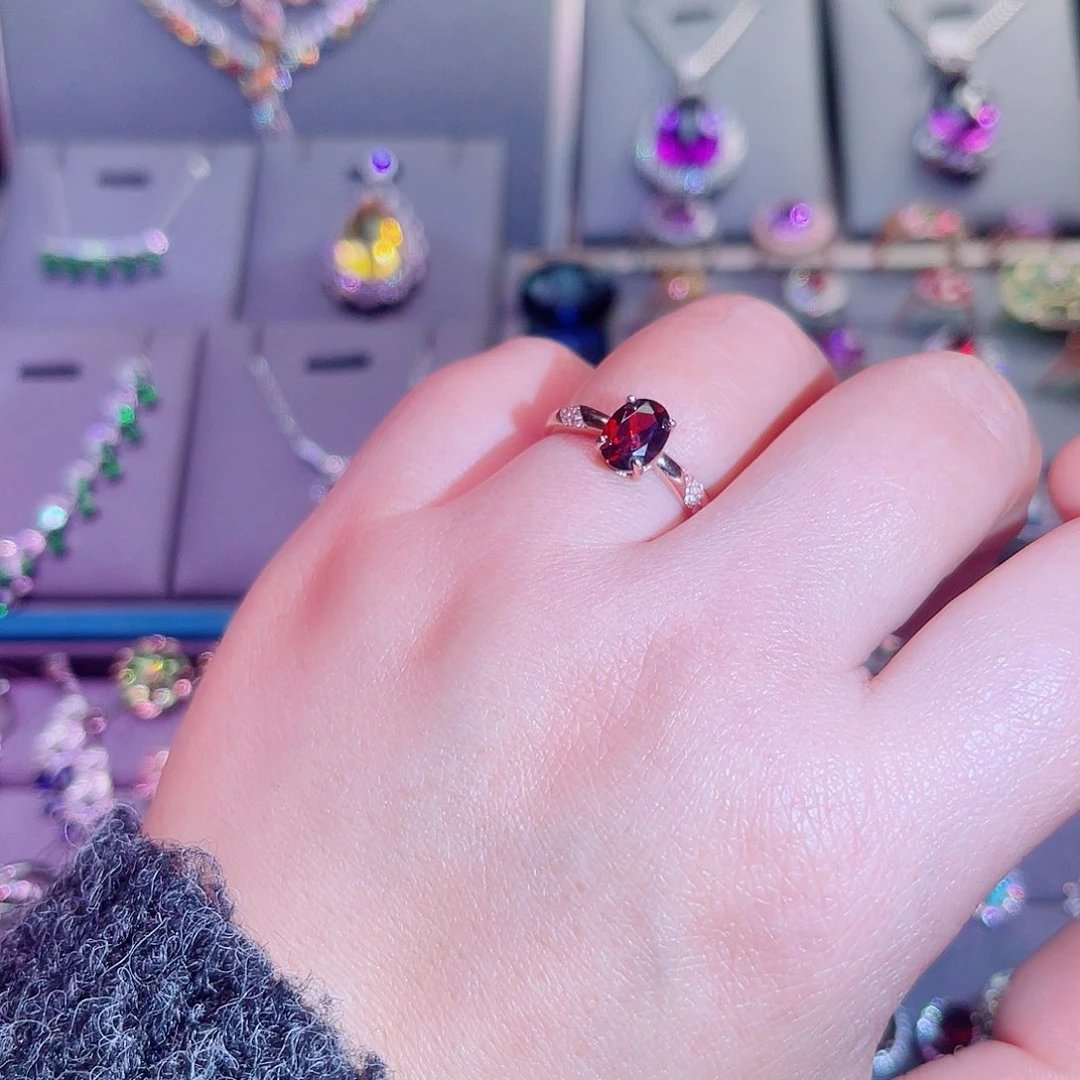 银S925镶嵌戒指石榴石