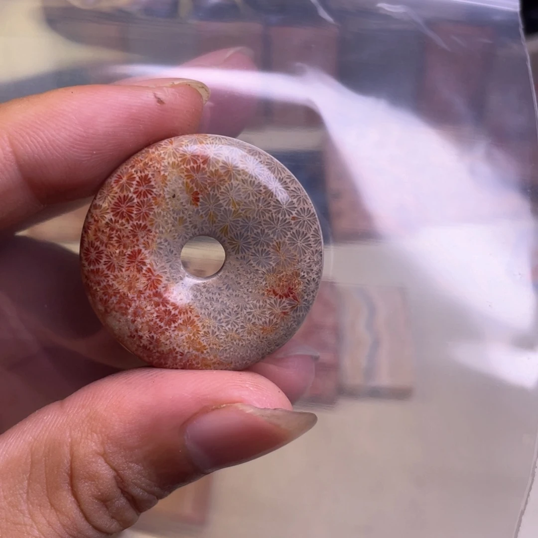 彩***鱼合金吊坠硅化玉精品8