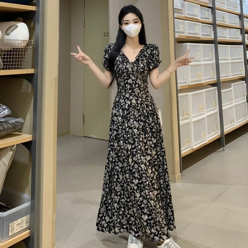 大码胖mm2025夏季新款法式复古碎花V领长裙收腰显瘦气质连衣裙女
