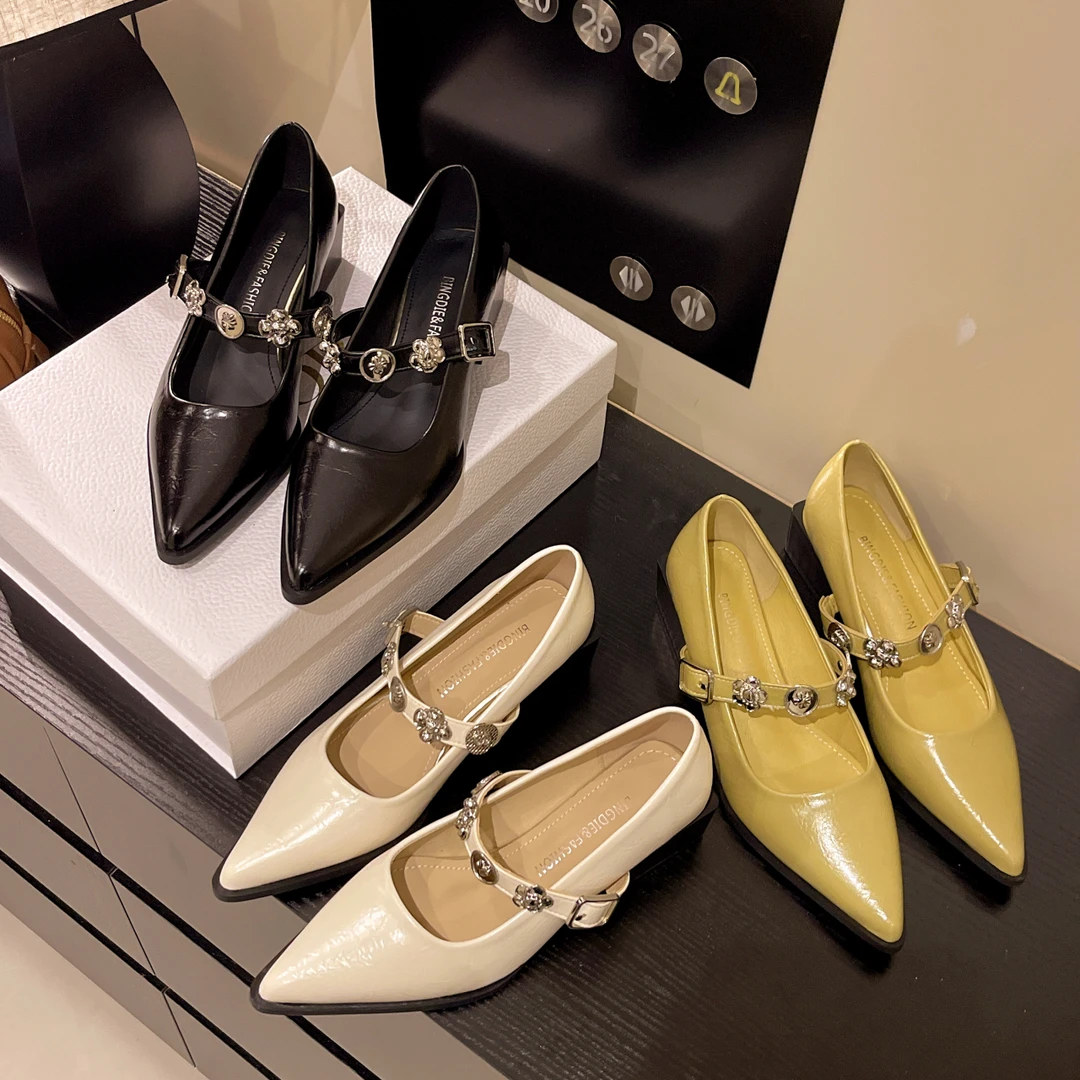 尖头气质夏天穿裙子专用鞋浅口玛丽珍鞋百搭通勤轻奢尖头单鞋女