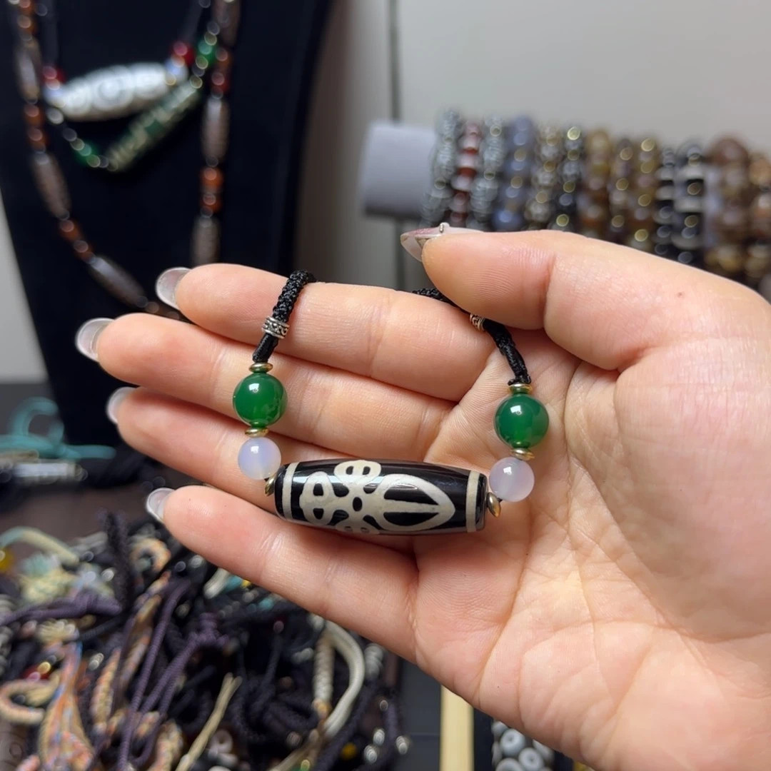 玛瑙/玉髓合金颈饰