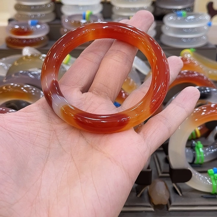 玛瑙/玉髓未镶嵌手镯36