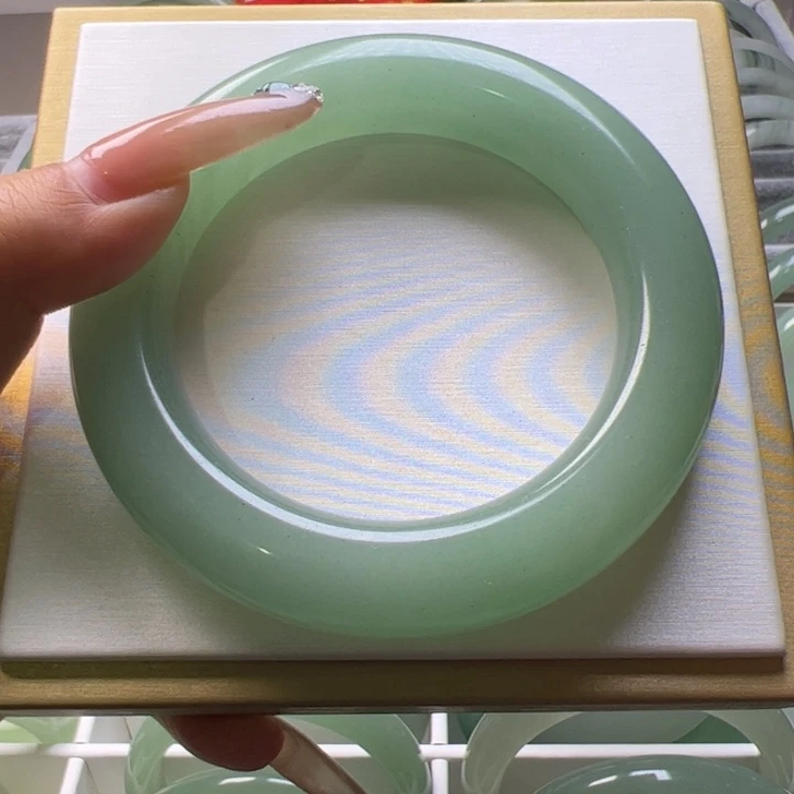 东陵石未镶嵌手镯54.3圈口