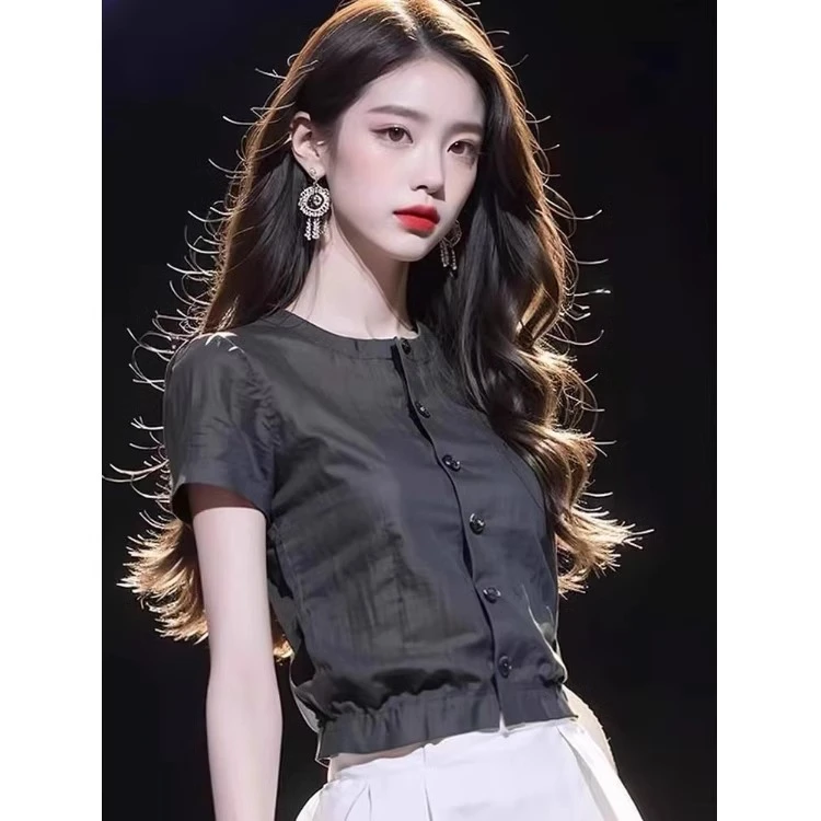 今年流行爆款衬衫女夏季轻奢高级感别致漂亮法式独特黑色短袖上衣