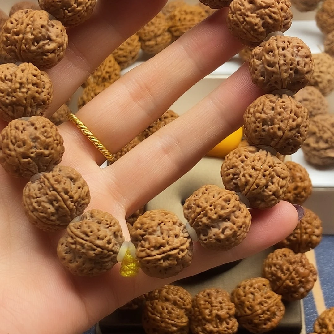 吊坠金刚菩提蜂窝梅花