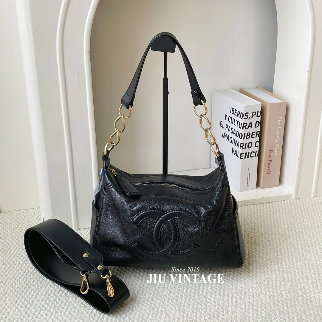 95新 Chanel/香奈儿 黑金大logo腋下包BJM12-2154