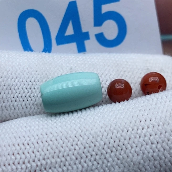 南红玛瑙未镶嵌珠宝奇石