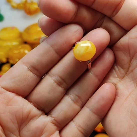 银S925镀金镶嵌蜜蜡戒指