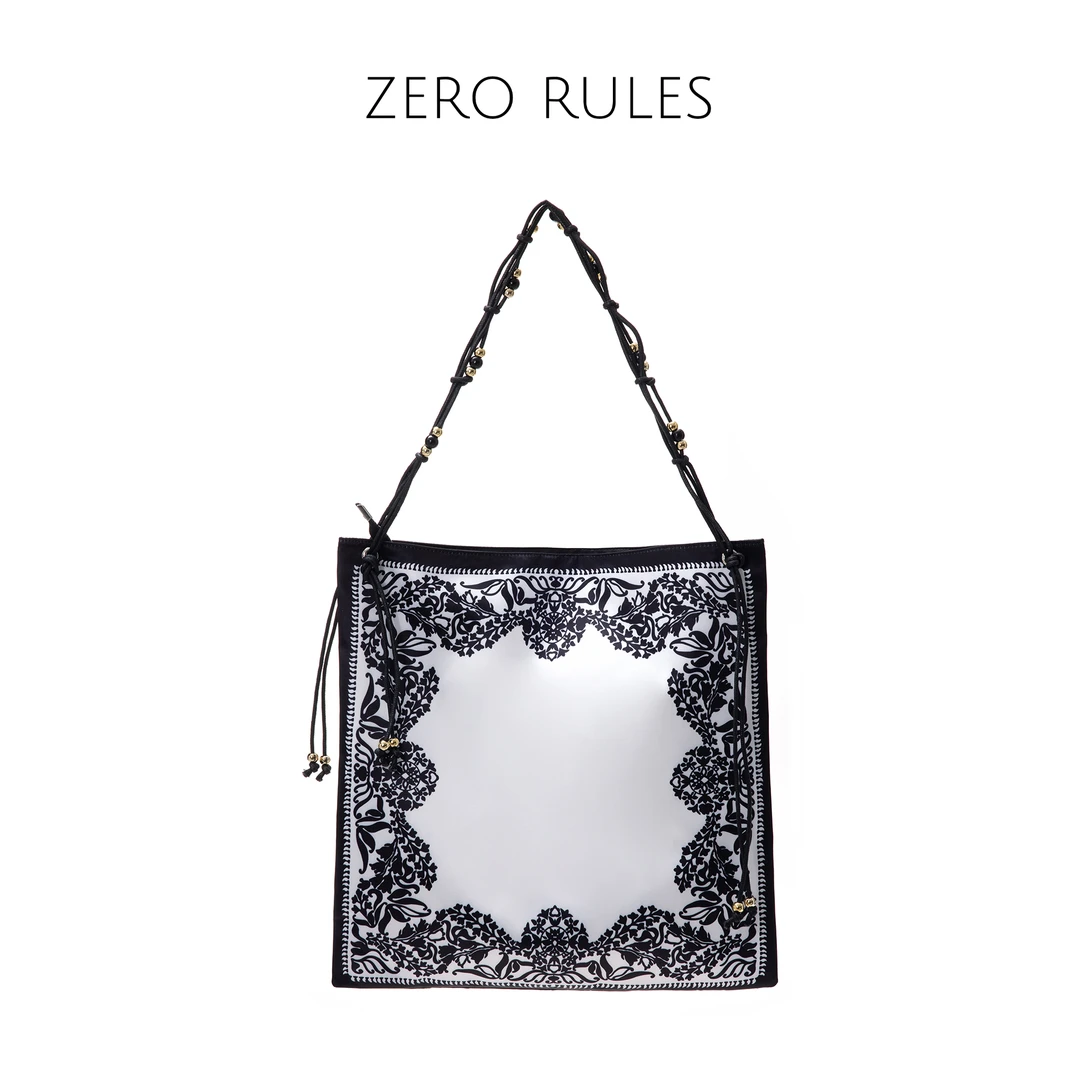 25032956【丝巾包】Y版绸缎印花手工编织 时髦休闲印花布包中号