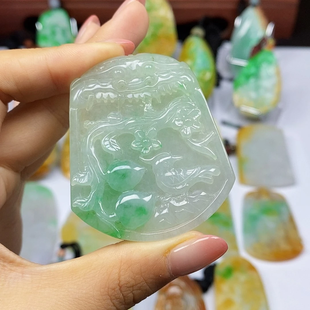 颈饰未镶嵌翡翠天然翡翠A货