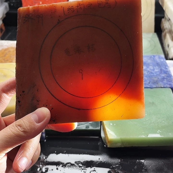 石英质玉未镶嵌手镯定制